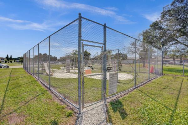 Villas On The Green, 4540 Amherst Cir #101, West Palm Beach, Florida 33417, image 3