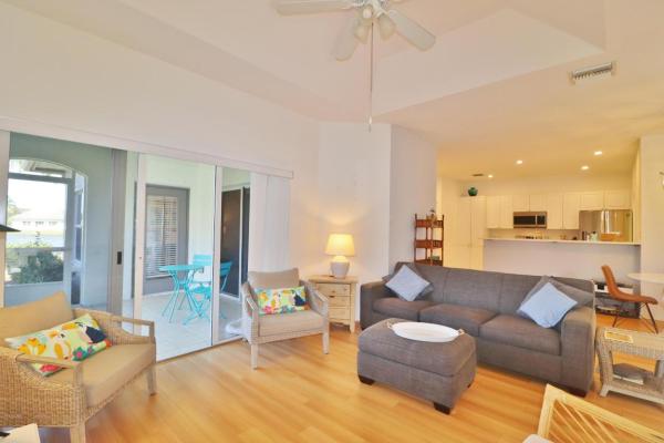 The Lakes At The Savannah, 1812 Sandhill Crane Dr #1, Fort Pierce, Florida 34982, image 2