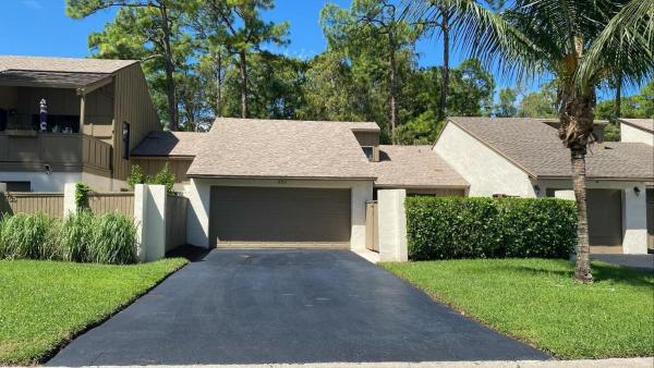 Hidden Pines Of Wellington, 257 Pleasant Wood Dr, Wellington, Florida 33414, image 1