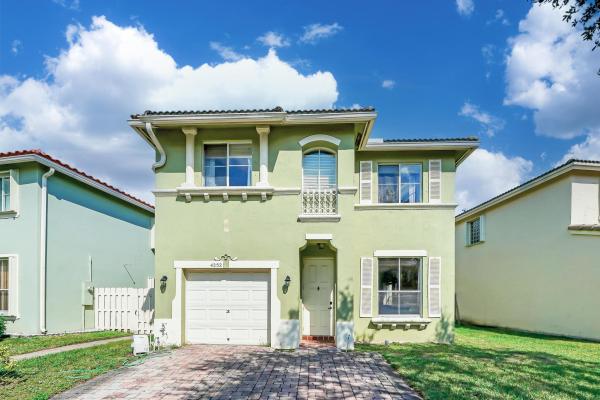 Tahoe At Lakes Of Laguna, 4252 Lake Tahoe Cir, West Palm Beach, Florida 33409, image 1