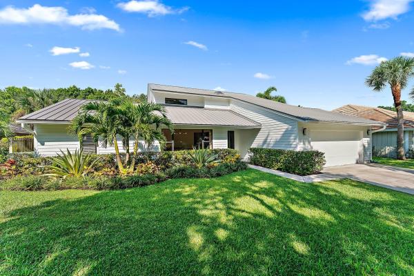 The Shores Of Jupiter, 18820 Misty Lake Dr, Jupiter, Florida 33458, image 1
