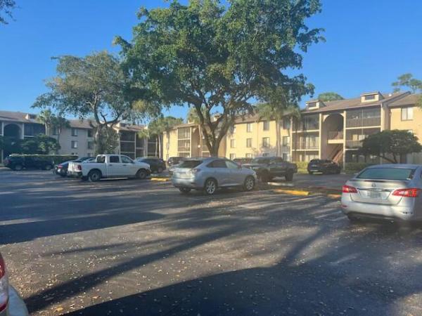 The Charter Club Of Palm Beach, 209 Foxtail Dr #F2, Greenacres, Florida 33415, image 1