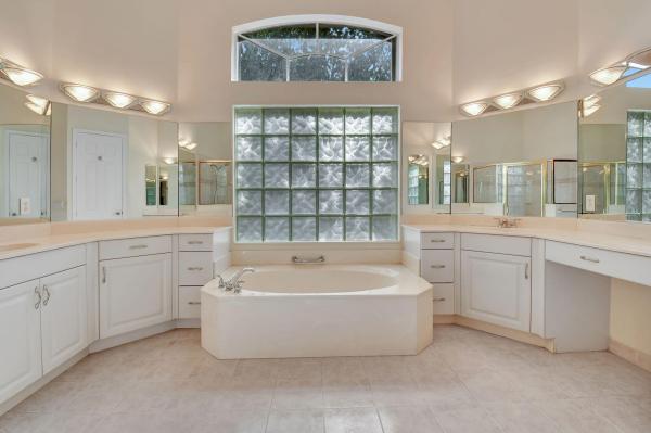 Turnberry Isle At Aberdeen, 6930 Fairway Lakes Dr, Boynton Beach, Florida 33472, image 1