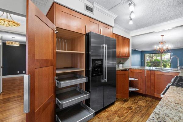 Lakeside Of Banyan Springs, 10141 Mangrove Dr #104, Boynton Beach, Florida 33437, image 2