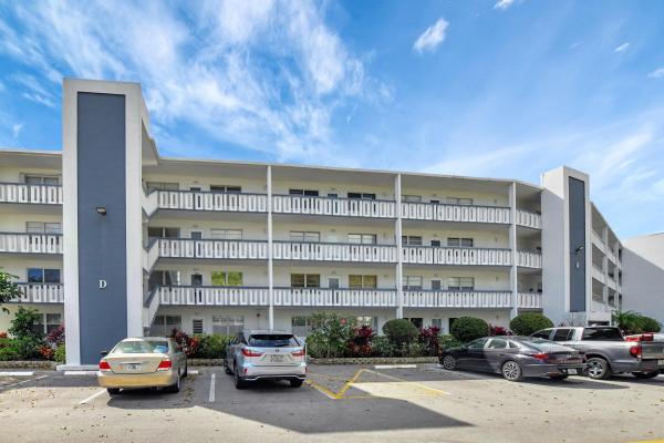 Berkshire, 2061 Berkshire D, Deerfield Beach, Florida 33442, image 1