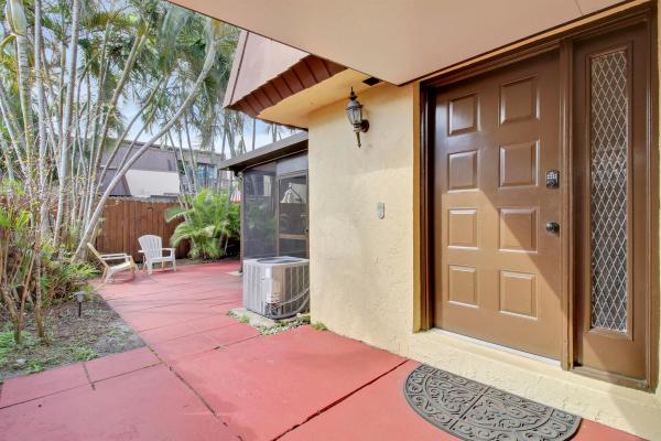 Cedar Gardens Townhouses, 3518 Gardens East Dr #B, Palm Beach Gardens, Florida 33410, image 1