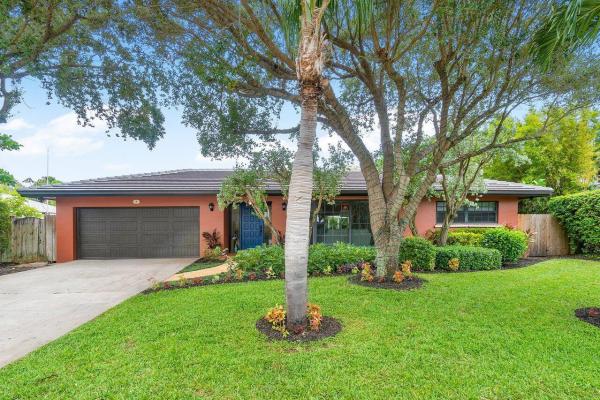 Palm Beach Shores Residential, 121 Sandal Ln, Palm Beach Shores, Florida 33404, image 1