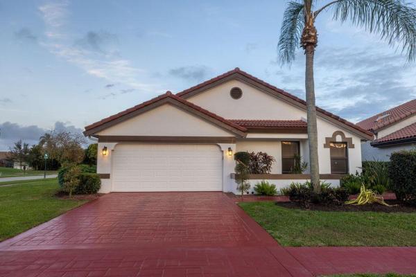 Boca Woods Country Club, 10231 Sunset Bend Dr, Boca Raton, Florida 33428, image 1