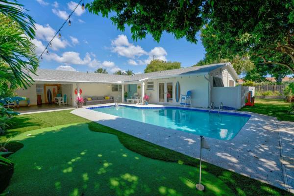 Country Club, 547 Marlin Rd, North Palm Beach, Florida 33408, image 1