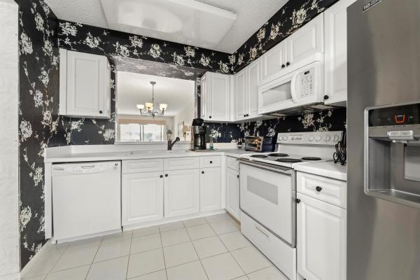 Huntington Pointe, 6112 Huntwick Ter #307, Delray Beach, Florida 33484, image 1
