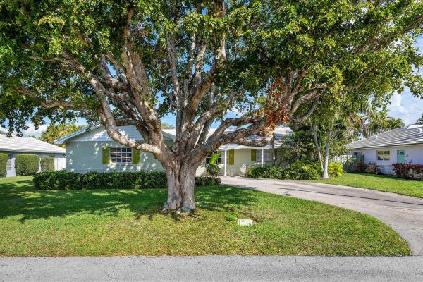 Palm Beach Isles, 1210 Dolphin Rd, Riviera Beach, Florida 33404, image 1