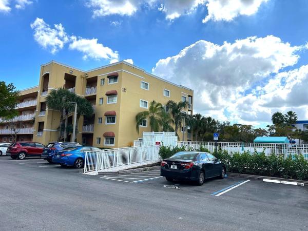 Lucerne Pointe, 4723 Lucerne Lakes Blvd #614, Lake Worth Beach, Florida 33467, image 1