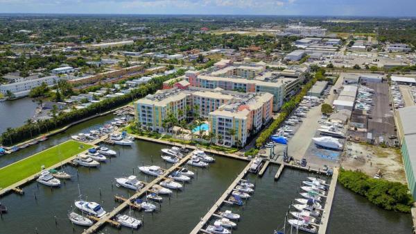 The Moorings At Lantana, 802 W Windward Way #402, Lantana, Florida 33462, image 3