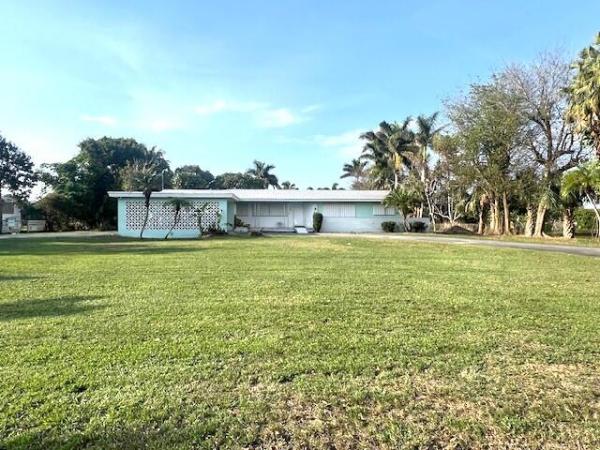 Pahokee No HOA, 1531 Bacom Point Rd, Pahokee, Florida 33476, image 1