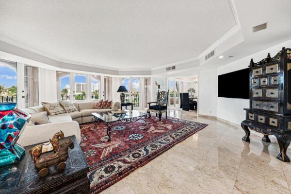 Mizner Court, 100 SE 5th Ave #401, Boca Raton, Florida 33432, image 1