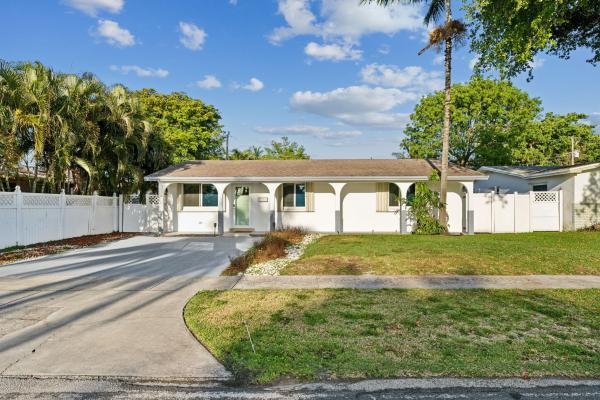 Andersons, 718 NW 9th Ave, Dania Beach, Florida 33004, image 1