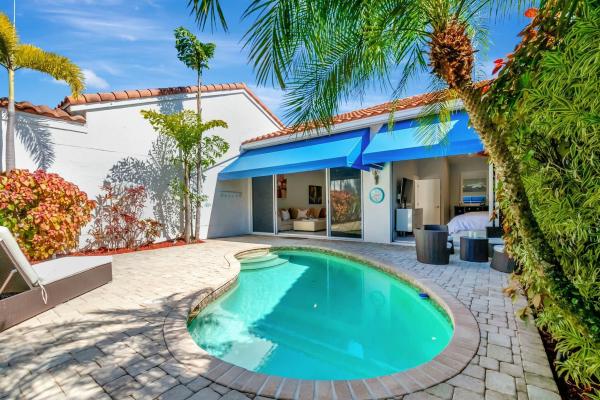 Candlewood, 3846 Candlewood Ct, Boca Raton, Florida 33487, image 1