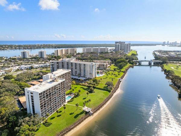 Governor's Pointe, 356 Golfview Rd #903, North Palm Beach, Florida 33408, image 1