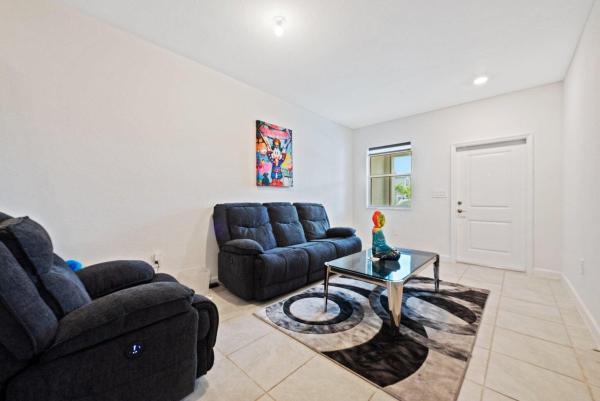 The Riviera, 2701 SE 10th St, Homestead, Florida 33035, image 3