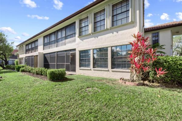3089 Lucerne Park Dr, Greenacres, Florida 33467, image 1