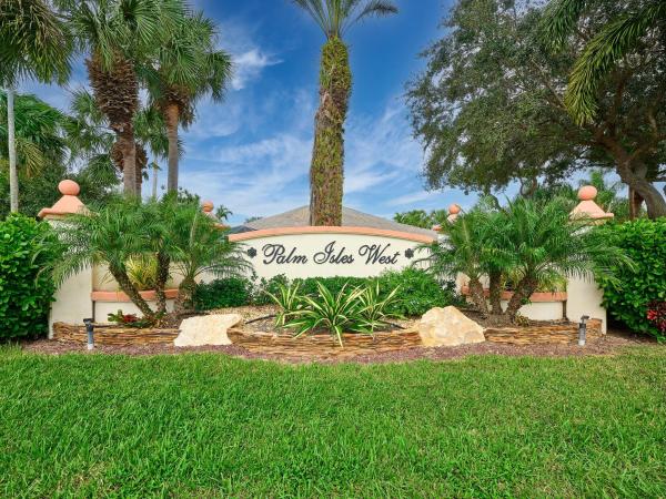 Palm Isles West, 9679 Crescent View Dr, Boynton Beach, Florida 33437, image 1
