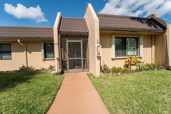 Golden Lakes Village, 117 Lake Nancy Dr, West Palm Beach, Florida 33411, image 1
