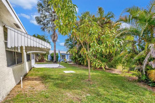 Lucerne Lakes South, 7288 Pine Park Dr, Lake Worth Beach, Florida 33467, image 1