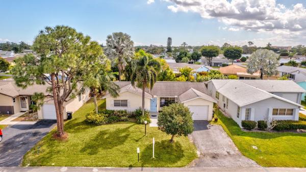 Lucerne Lakes South, 7288 Pine Park Dr N, Lake Worth, Florida 33467, image 1