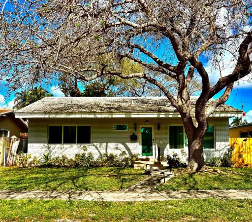 Hollywood Lakes, 1323 Lincoln St, Hollywood, Florida 33019, image 1