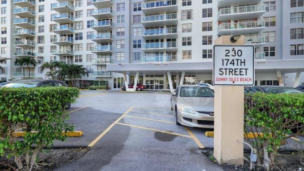 Winston Towers 300, 230 174th St #308, Sunny Isles Beach, Florida 33160, image 1