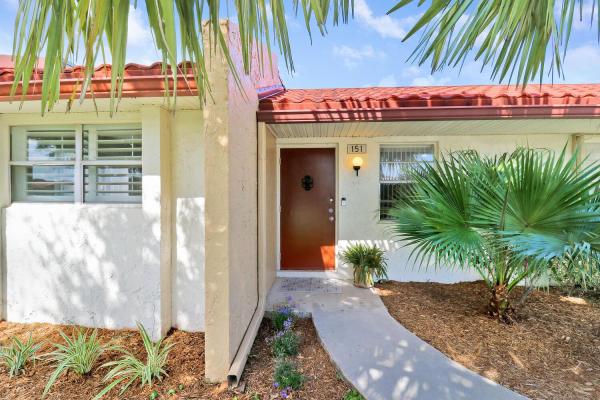 Golden Lakes Village, 151 Lake Barbara Dr, West Palm Beach, Florida 33411, image 1