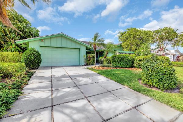 Seagate Country Club At The Hamlet, 696 Lakewoode Cir, Delray Beach, Florida 33445, image 1