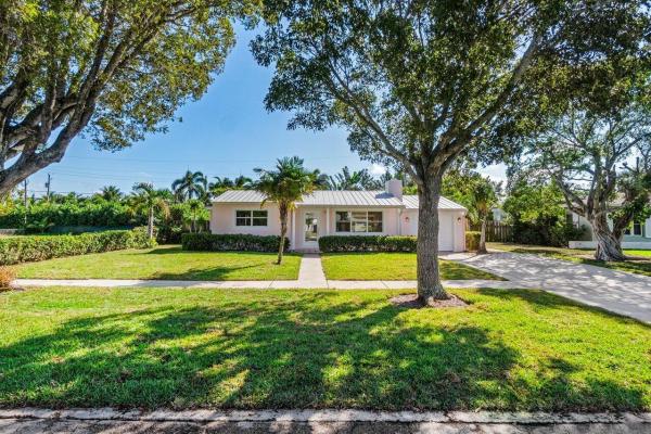 Lake Forest Park, 240 Forest Hill Blvd, West Palm Beach, Florida 33405, image 1