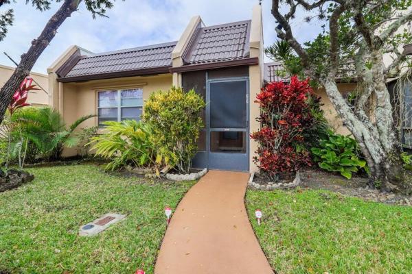 Golden Lakes Village, 107 Lake Terry Dr, West Palm Beach, Florida 33411, image 1