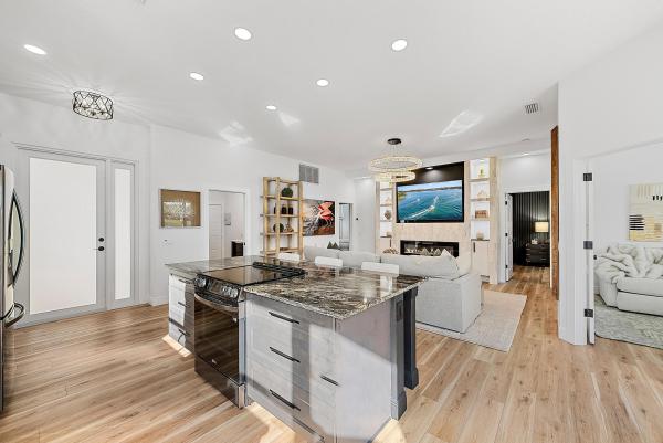 Sun Terrace At Lake Catherine, 1050 Bedford Ave, Palm Beach Gardens, Florida 33403, image 1