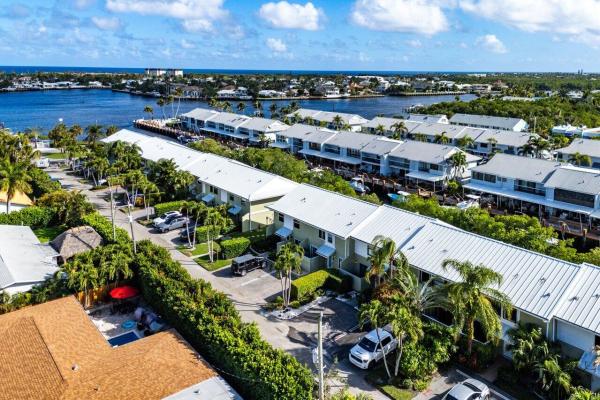 Manatee Cove, 720 Mariners Way, Boynton Beach, Florida 33435, image 1