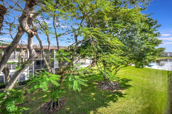 618 Fanshaw O, Boca Raton, Florida 33434, image 2