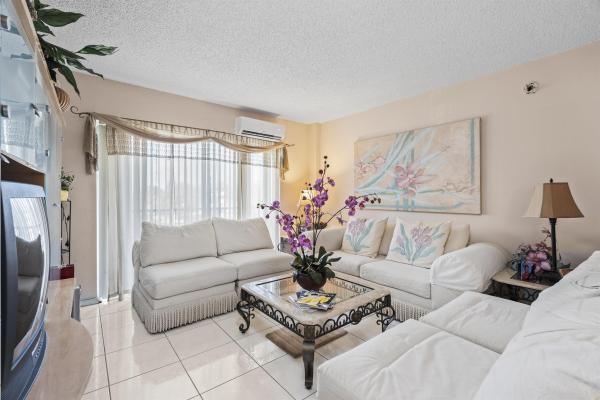 The Manors Of Inverrary, 4174 Inverrary Dr #413, Lauderhill, Florida 33319, image 1
