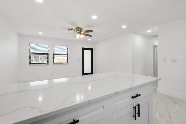 Datura Park South, 1695 S 25th Ct, Riviera Beach, Florida 33404, image 2