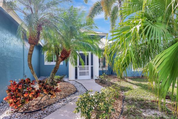 5781 NW Eskimo Cir, Port St. Lucie, Florida 34986, image 2