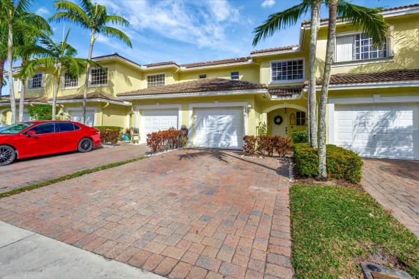 Independence Cove, 756 Imperial Lake Rd, West Palm Beach, Florida 33413, image 2