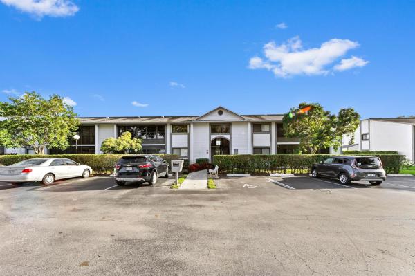 Witney At Lakes Of Delray, 15445 Lakes Of Delray Blvd #202, Delray Beach, Florida 33484, image 1