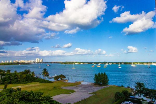 The Palm Beach House, 5600 N Flagler 806th Dr #806, West Palm Beach, Florida 33407, image 1
