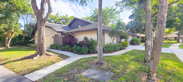 Banyan Springs Patio Villas, 5113 Pine Dr, Boynton Beach, Florida 33437, image 1