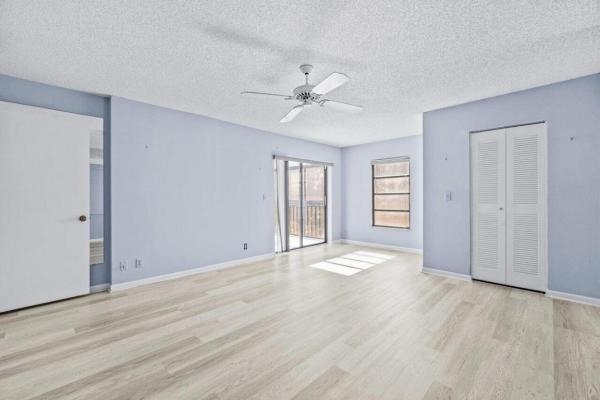 Huntington Lakes 4, 7300 Amberly Ln #402, Delray Beach, Florida 33446, image 1