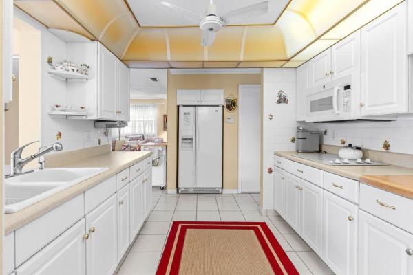 Palm Beach Leisureville, 1802 SW 13th Ave, Boynton Beach, Florida 33426, image 1