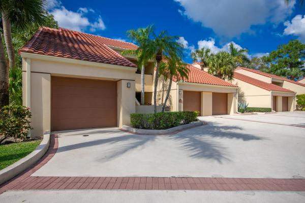 The Lakes At Canterbury, 116 Waterview Dr #1160, Palm Beach Gardens, Florida 33418, image 1
