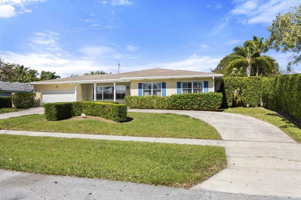 Country Club, 413 Oyster Rd, North Palm Beach, Florida 33408, image 1