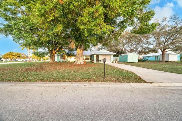 Rainier Lakes At Sandhill Crossing, 1561 SE Hagwood Ct, Port St. Lucie, Florida 34952, image 1