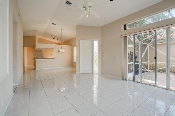 Cambridge At Wycliffe, 4578 Carlton Golf Dr, Lake Worth, Florida 33449, image 2